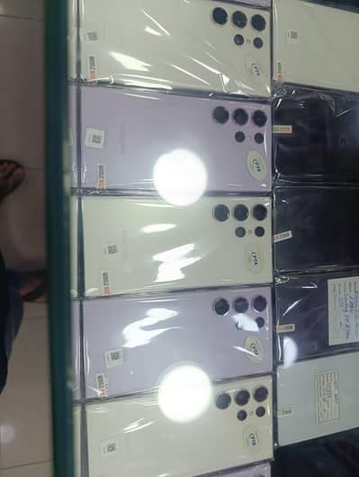 Samsung Mobile S23 Ultra PTA Approved levender and white