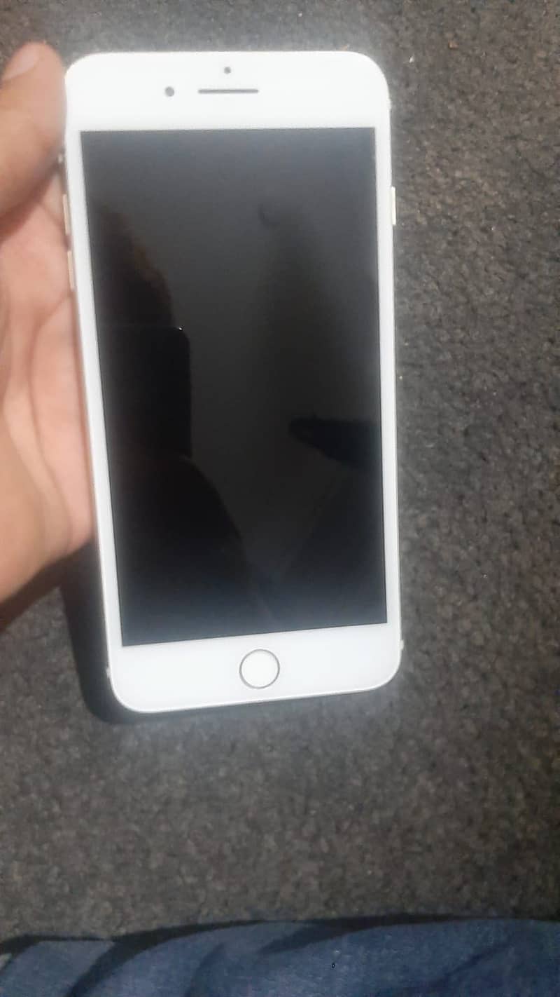 Apple iPhone 7 Plus 2