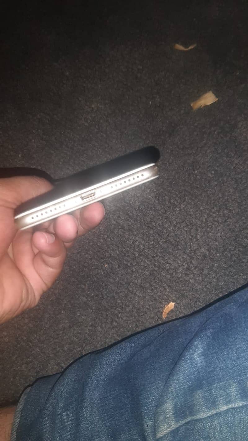 Apple iPhone 7 Plus 3