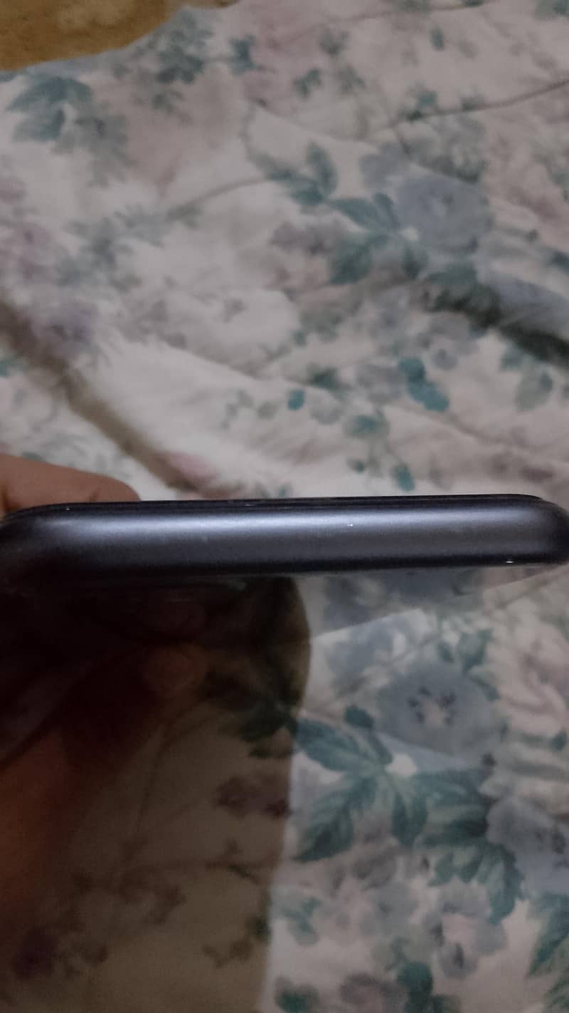 Apple iPhone 11 5