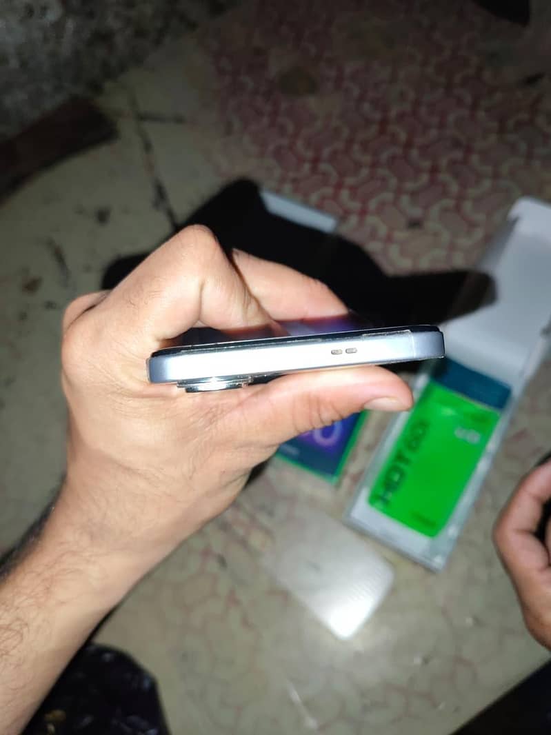 infinx Hot 60i 4