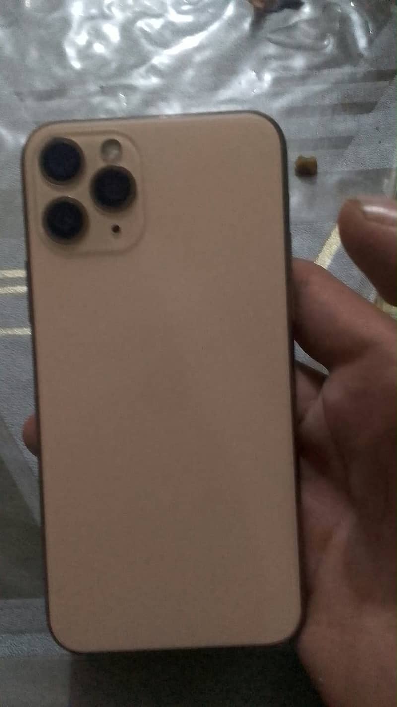 Apple iPhone 11 Pro 3