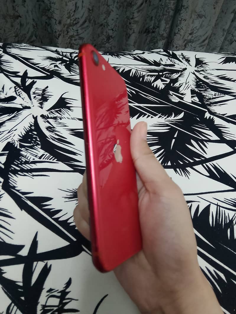 Apple iPhone SE 4