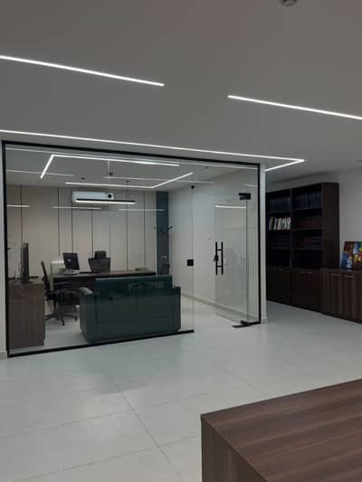 Beautiful luxury furnished office available for rent