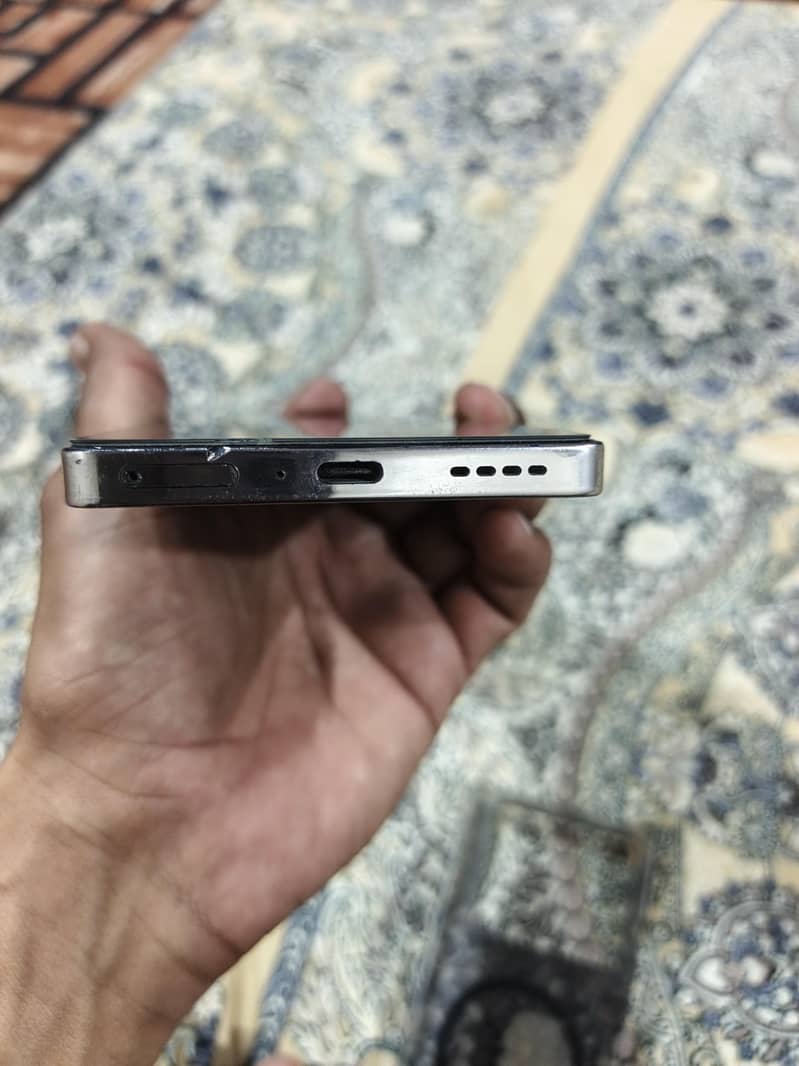 Infinix Note 40 5