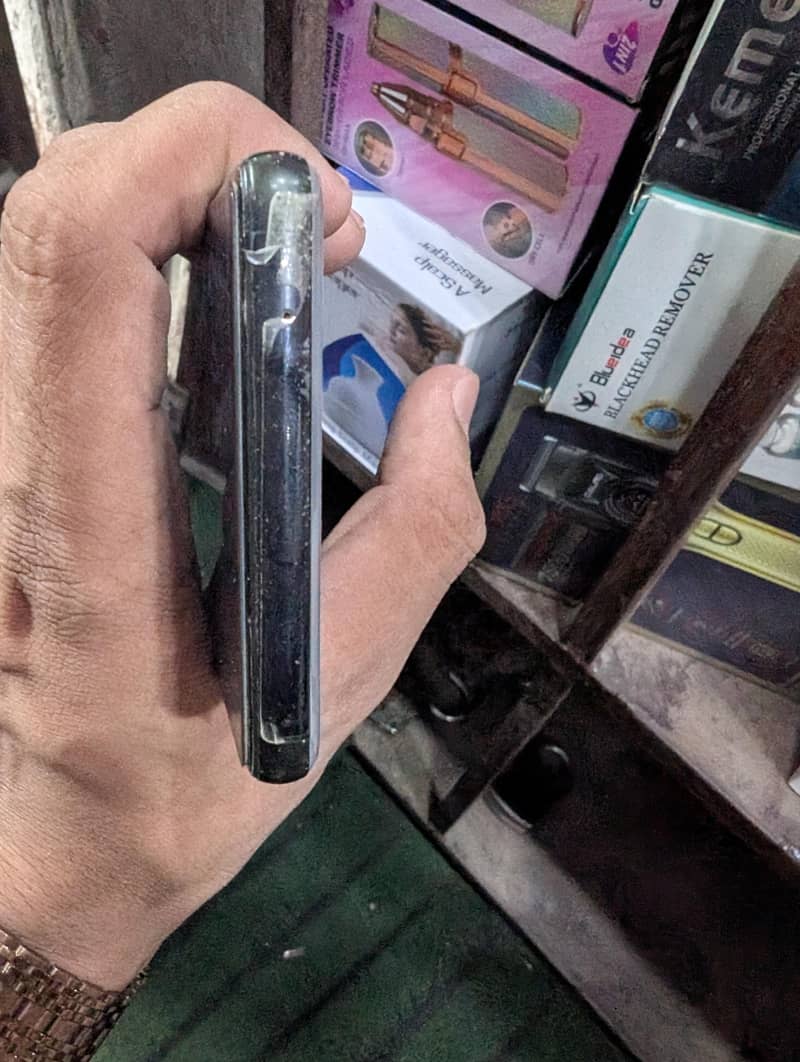 Google Pixel 6a 3