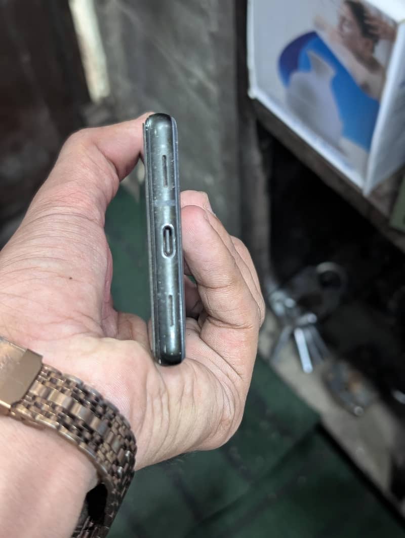 Google Pixel 6a 4