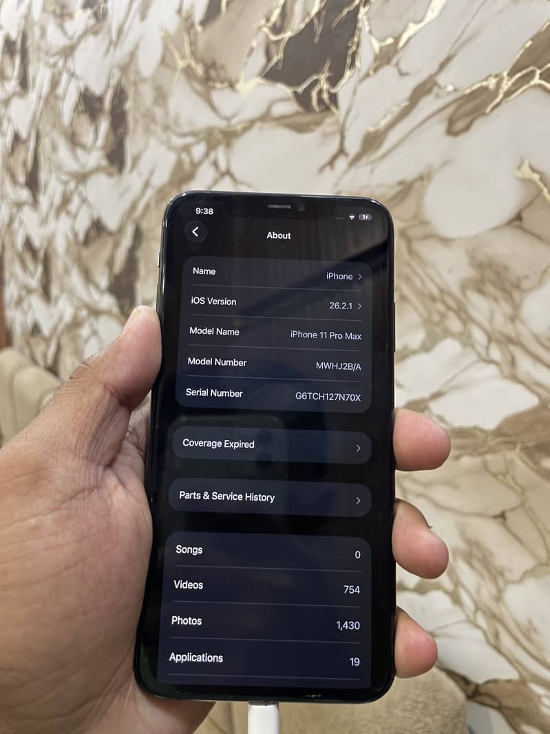 Apple iPhone 11 Pro Max 4