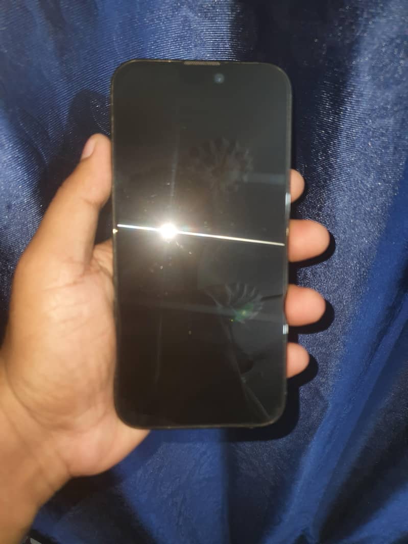 Apple iPhone 14 Pro Max 4