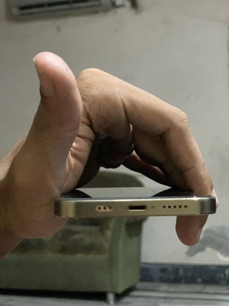 Apple iPhone 12 Pro 1