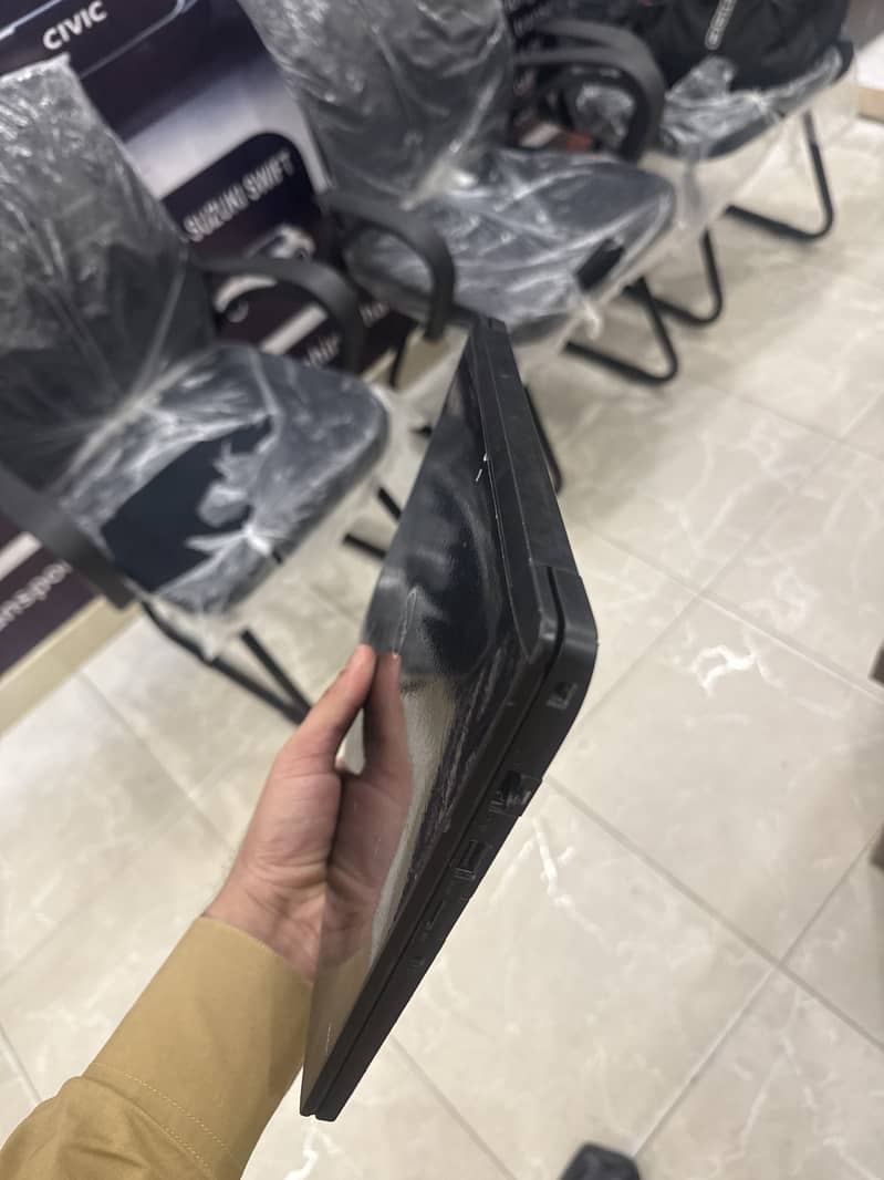 Latitude 7280 3