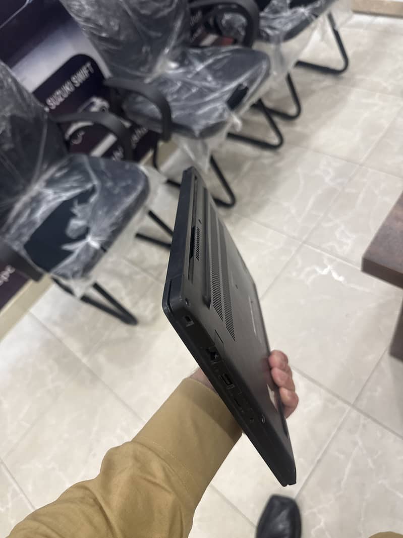 Latitude 7280 4