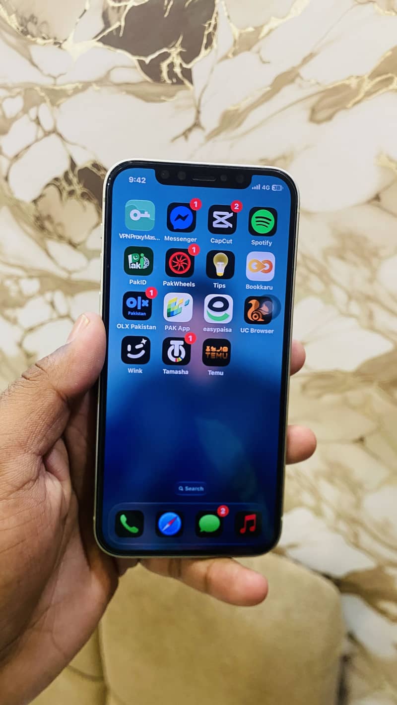 Apple iPhone 12 8