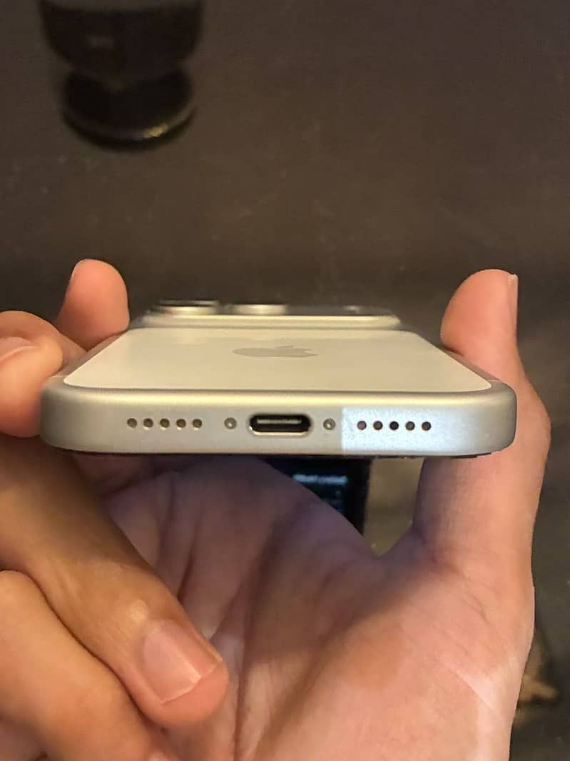 Apple iPhone 17 Pro 1