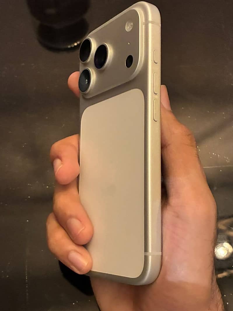 Apple iPhone 17 Pro 2