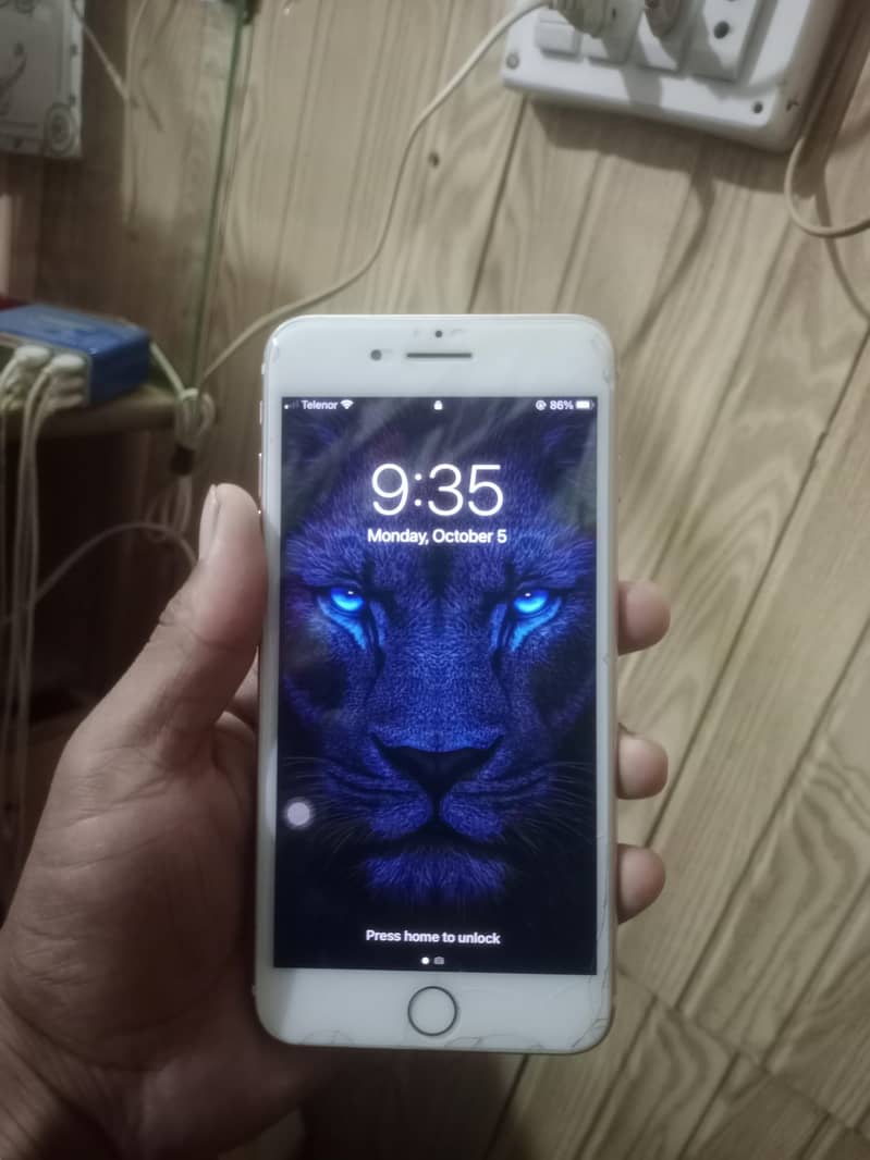 Apple iPhone 7 Plus 3