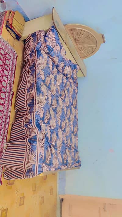 I want to sale bed good condition full size