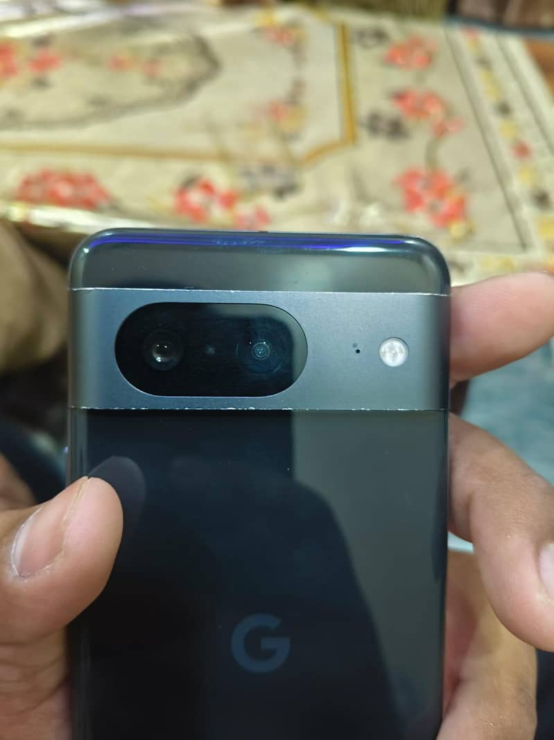 Google Pixel 8 3
