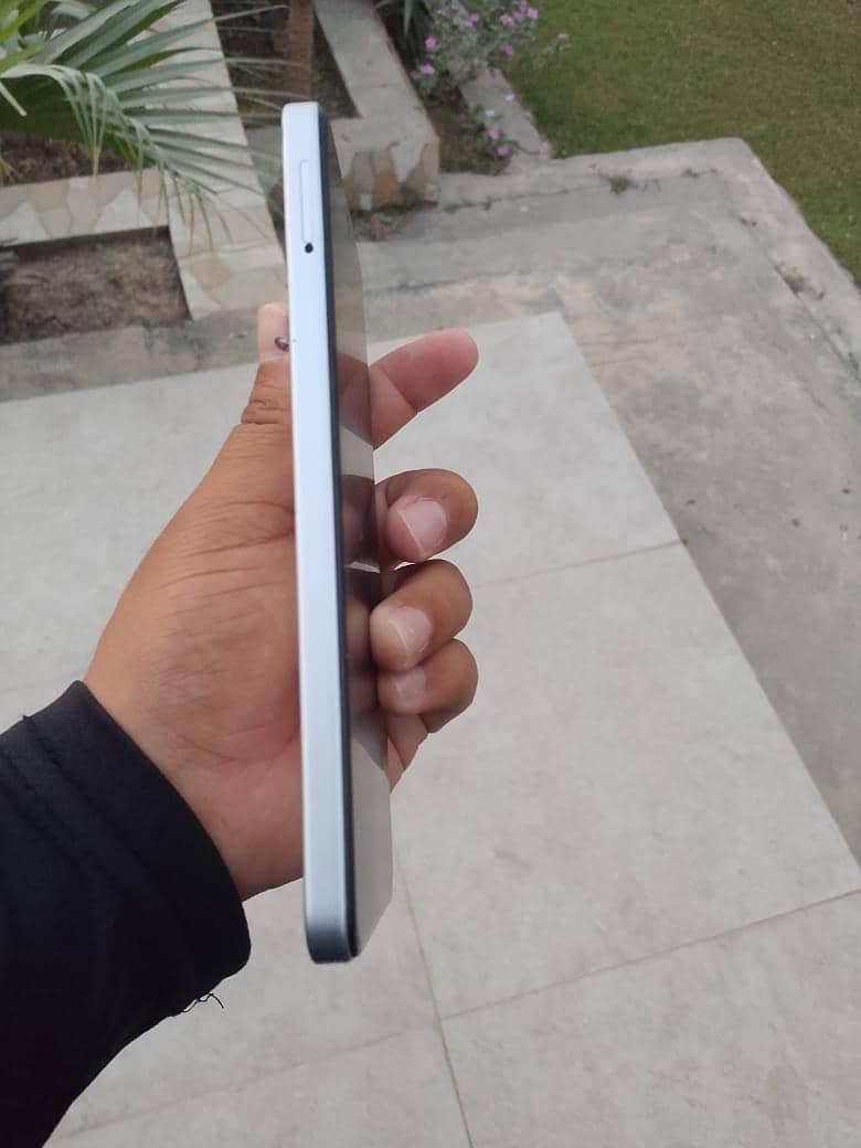 Tecno spark go 2 3