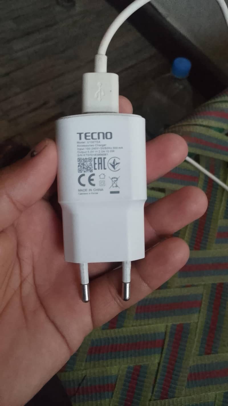 Tecno spark go 2 7