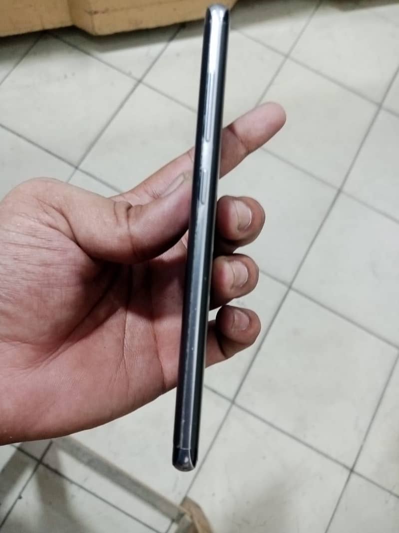 Samsung Mobile S8 3