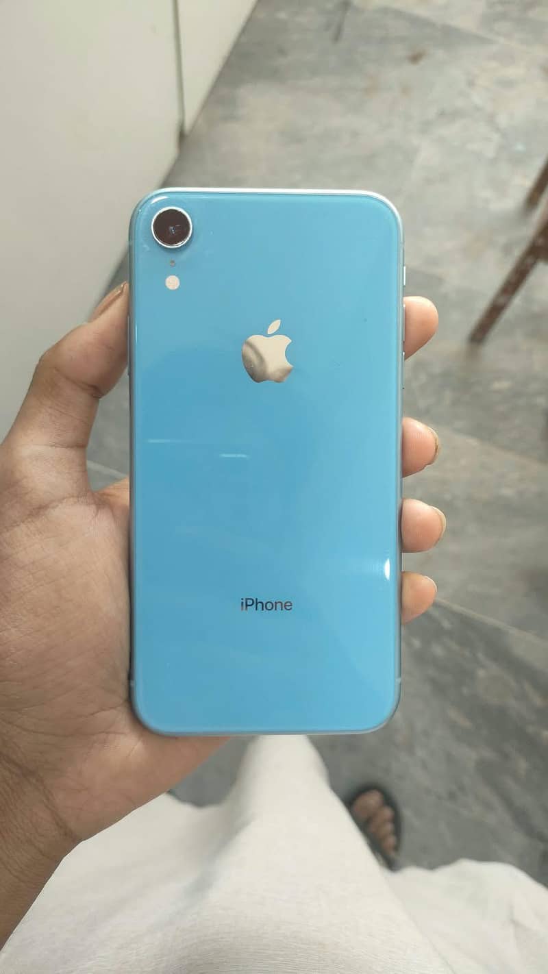 Apple iPhone XR 0