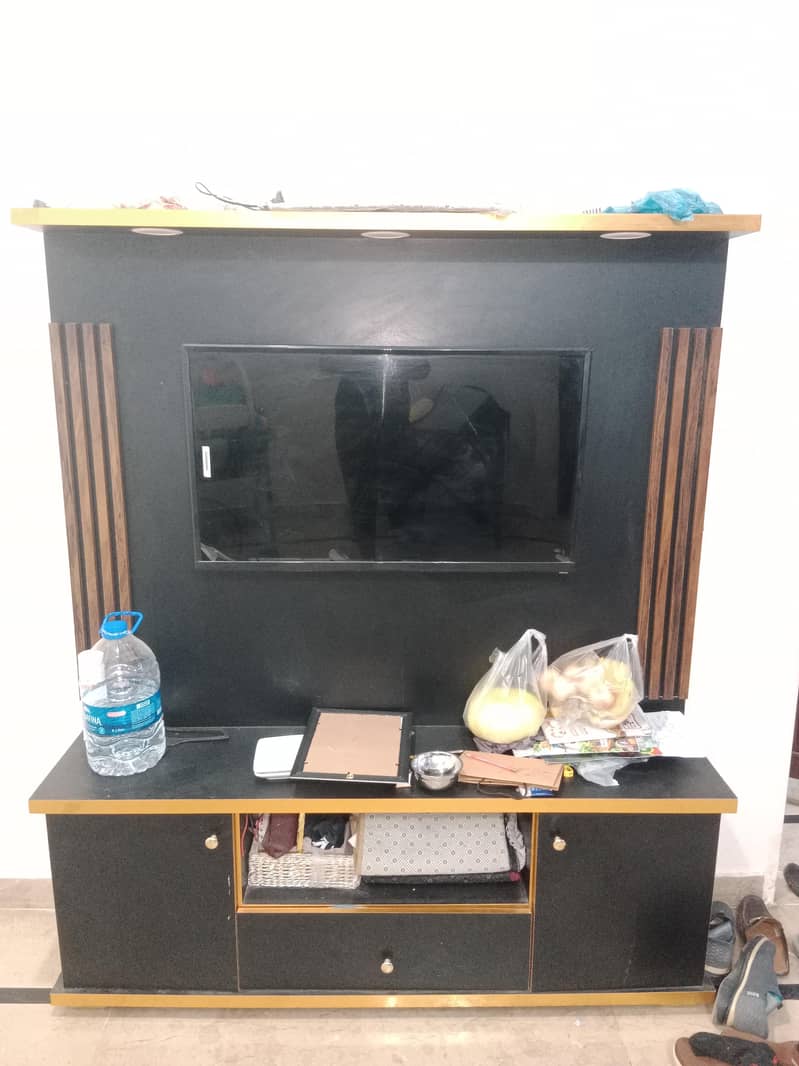 TV Console 2
