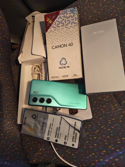 Tecno CAMON 40