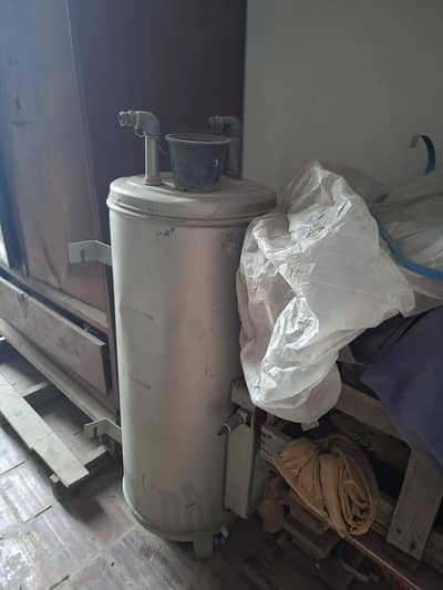 35 gallons and 15 gallons gas geyzers