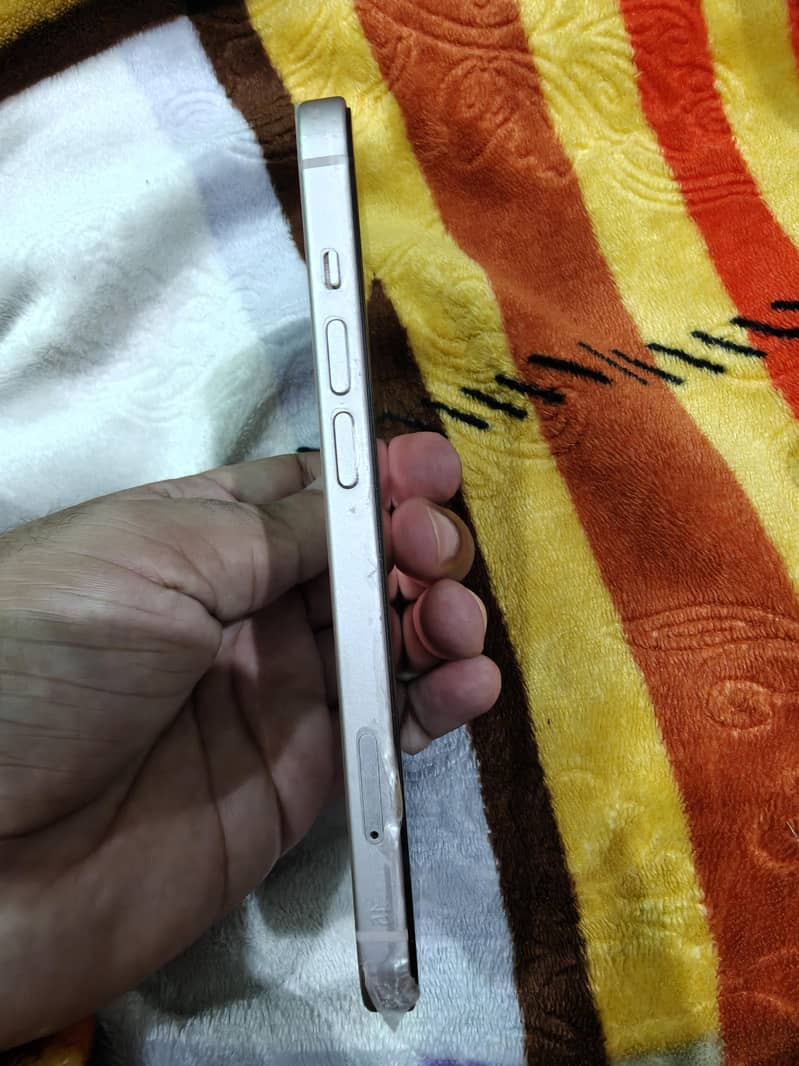 Apple iPhone 15 1