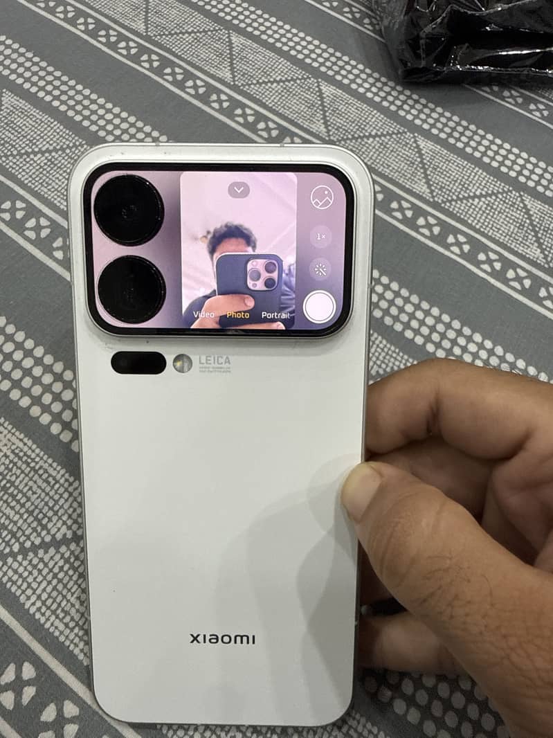 Xiaomi 17 pro max 1