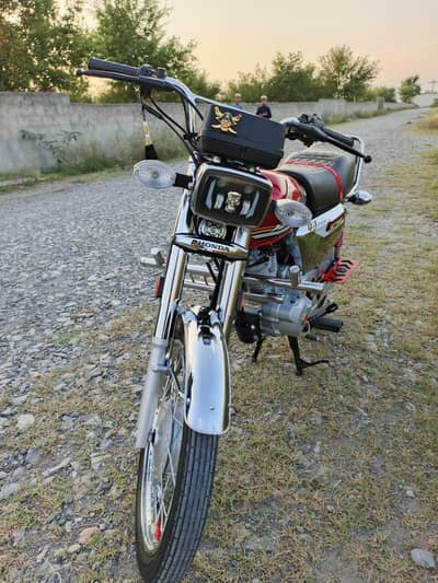Honda CG 125 silver edition selfstart 2026 10/10 first Owner