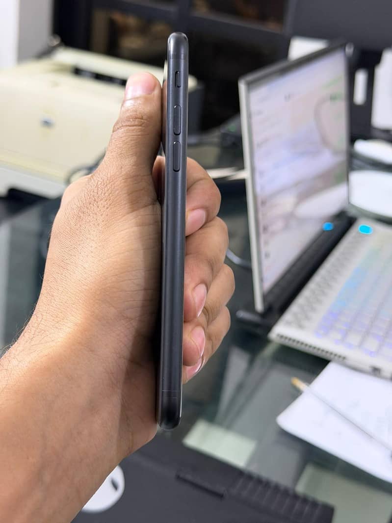 Apple iPhone SE 3rd generation 2