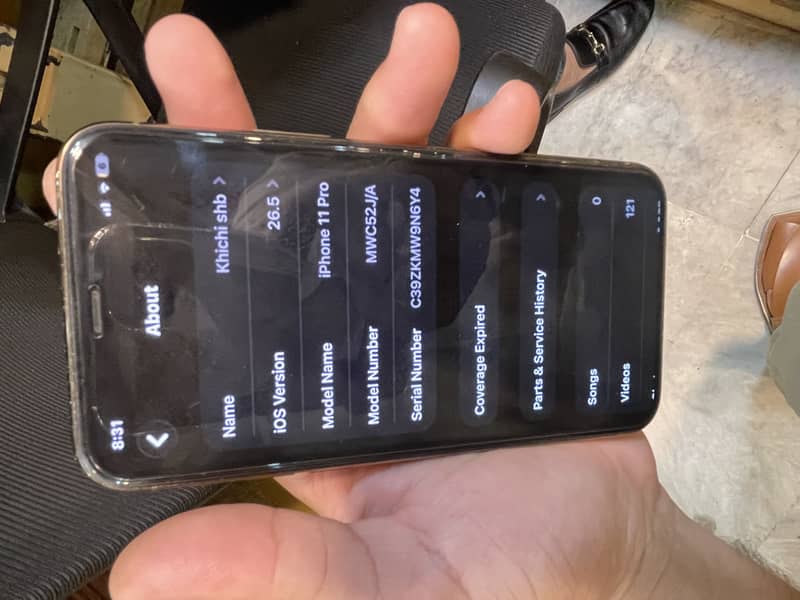 Apple iPhone 11 Pro 4