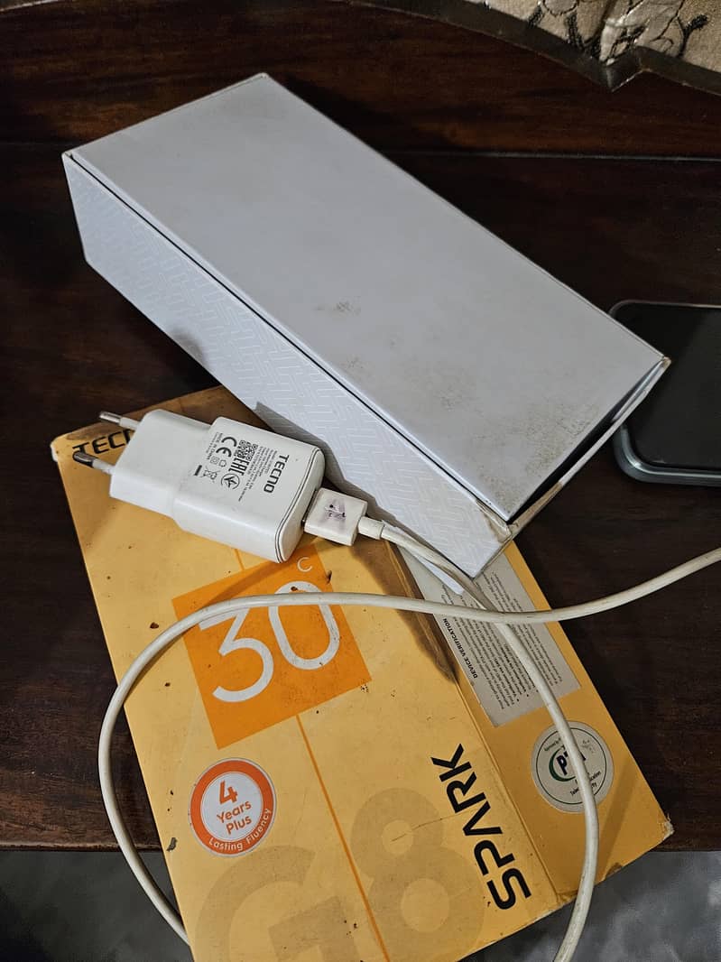 Tecno SPARK 30C 4
