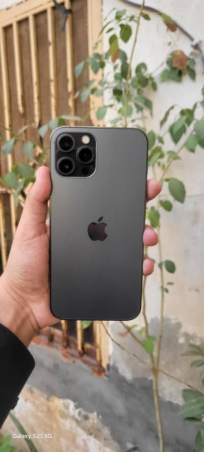 Apple iPhone 12 Pro Max with full sim time