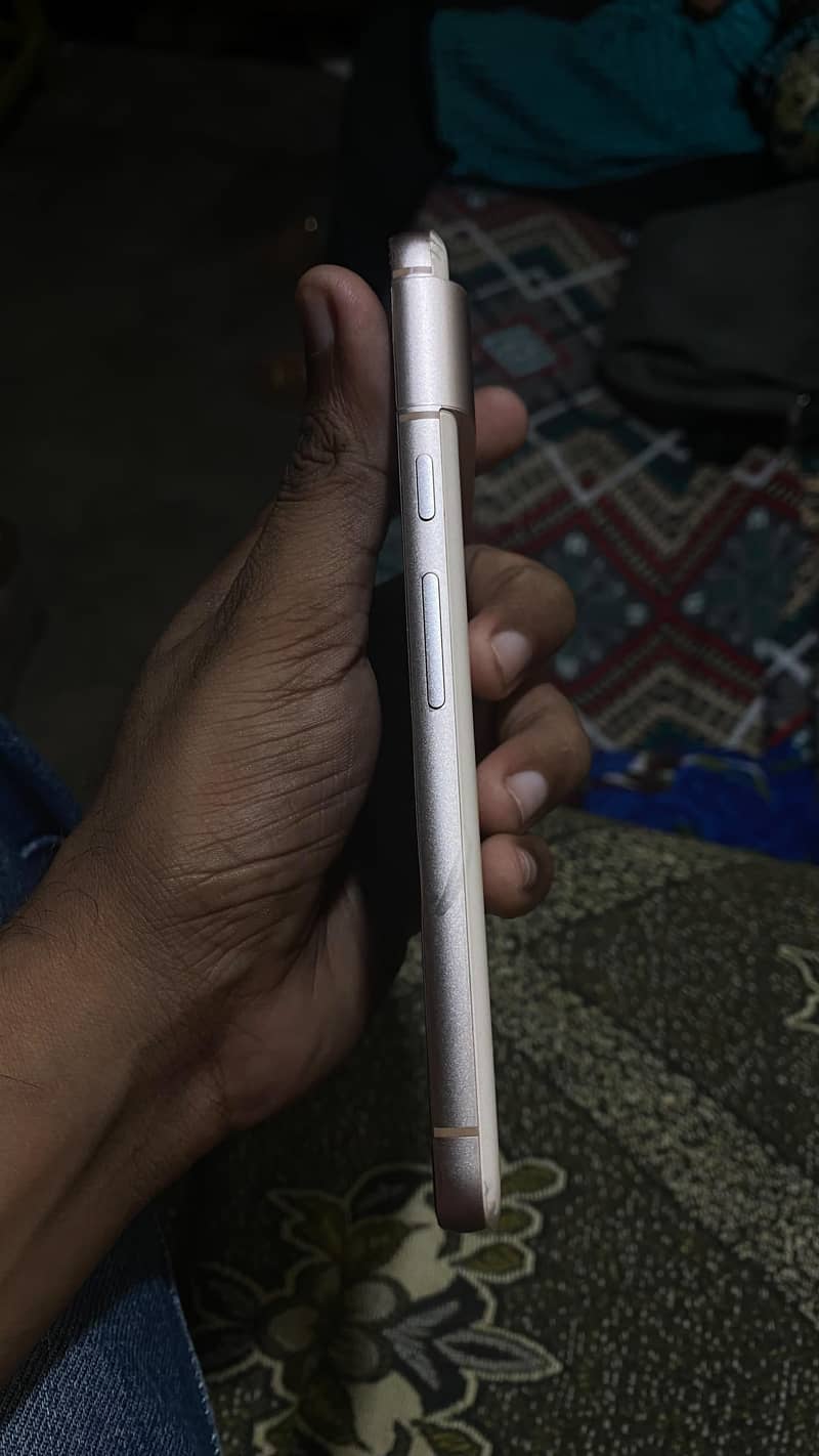 Google Pixel 8 1
