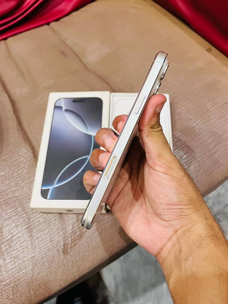 Apple iPhone 16 Pro Max 256 3
