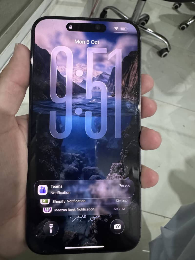 Iphone 15 Pro Max (Black) 1