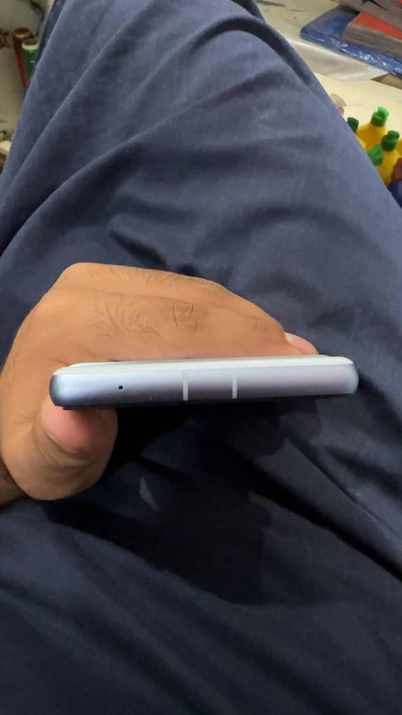 Google Pixel 7a 3