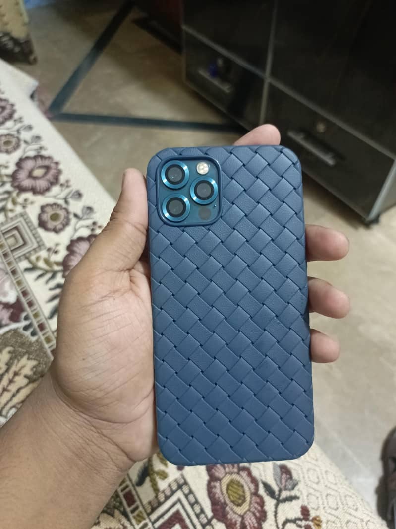 Apple iPhone 12 Pro 1