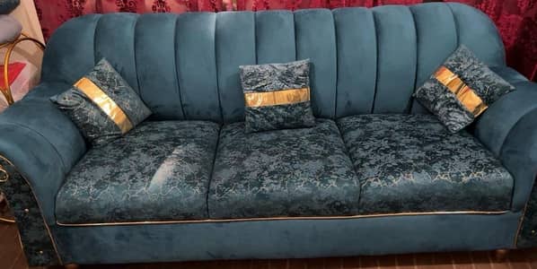 Brand New Velvet Sofa Set | 3+2+1 Seater | Elegant Design & Quality