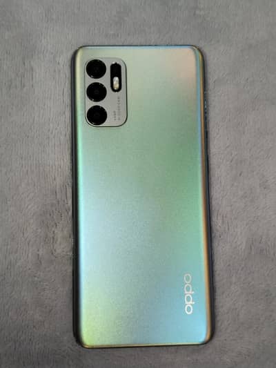 OPPO Reno6