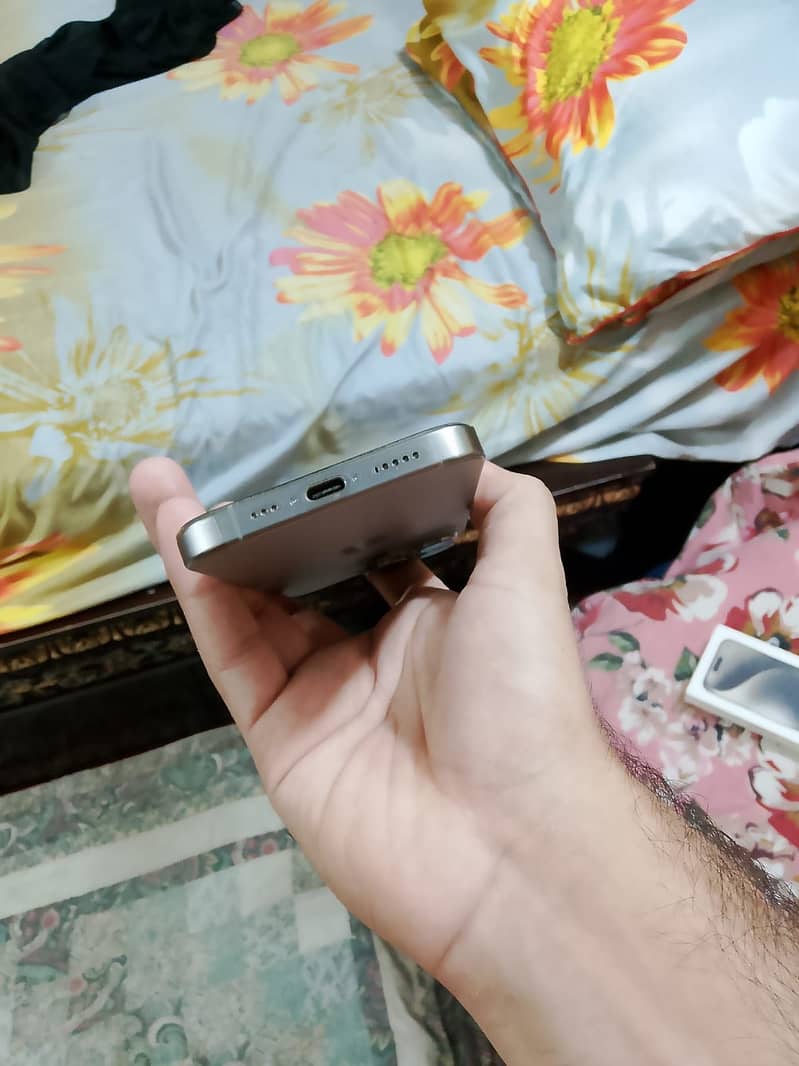 Apple iPhone 15 Pro 5