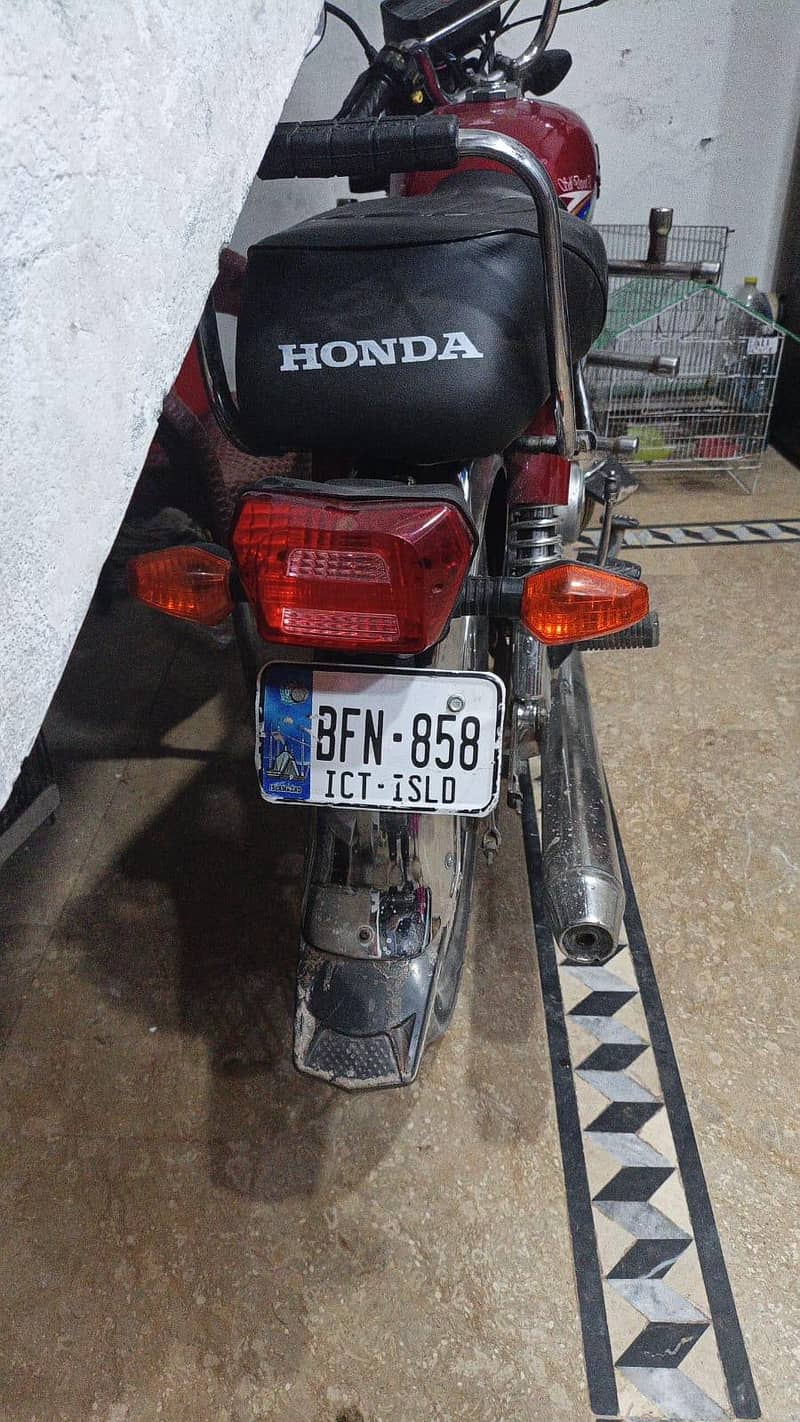 2021  model red colour 2