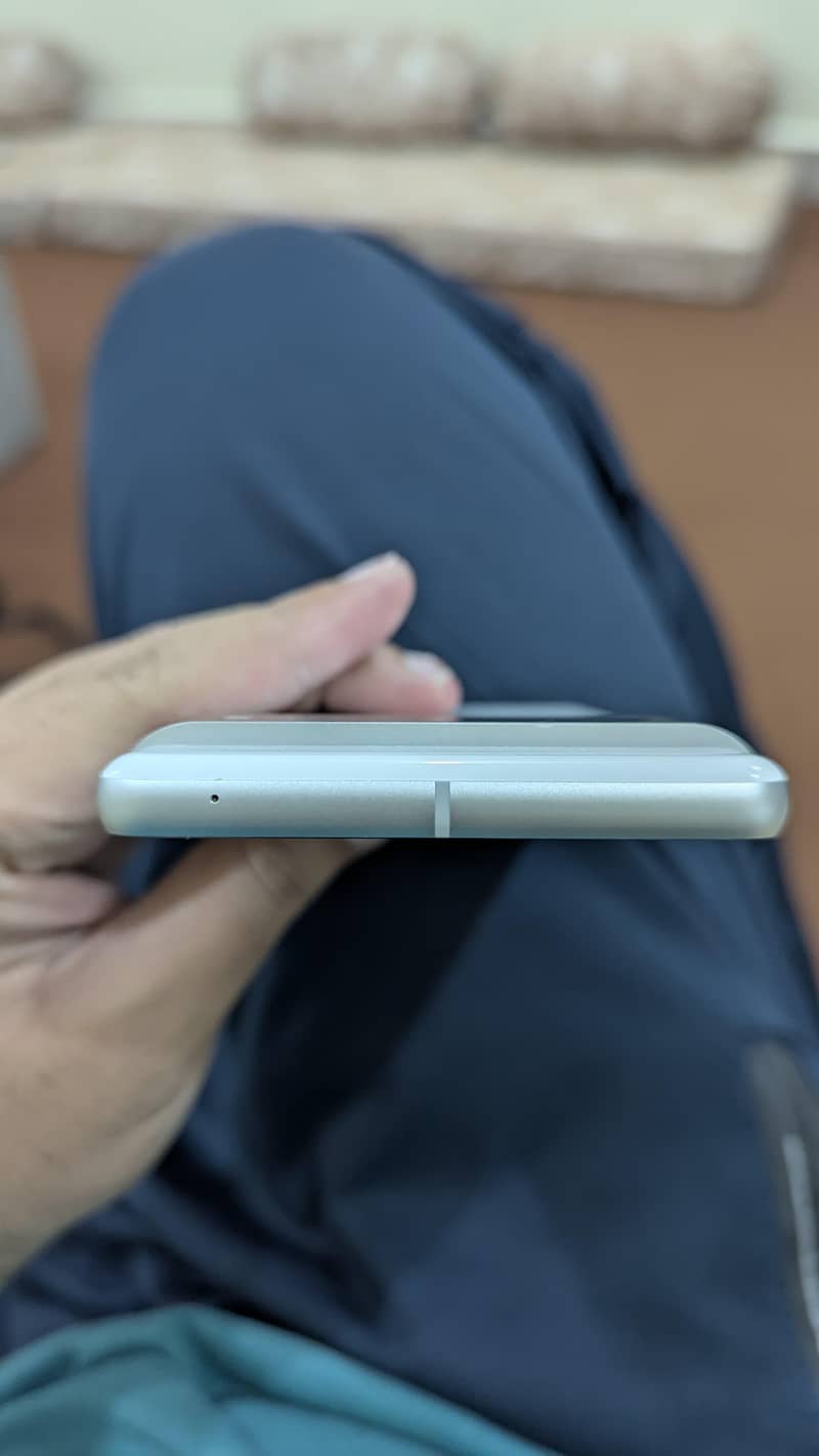 Google Pixel 7 3