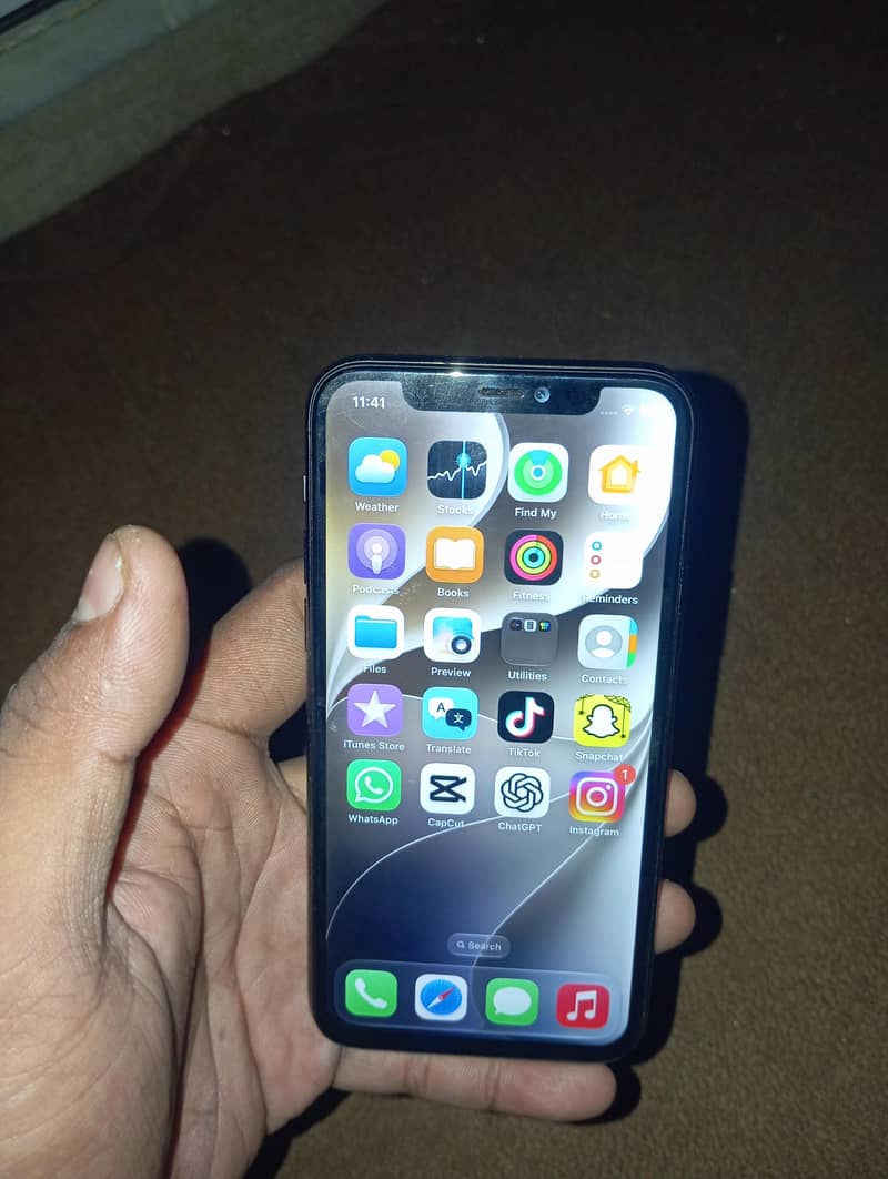 Apple iPhone 11 Pro 1