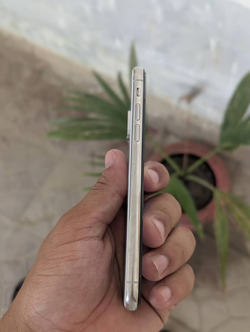 iPhone X 1