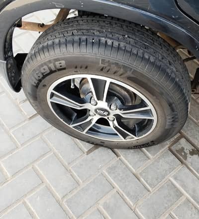 Suzuki Kei 2011