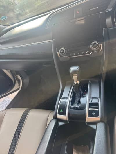 Honda Civic EXi 2021